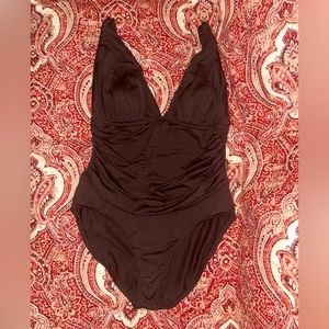 Ladies sz 14, dark brown La Blanca one piece bathing suit.